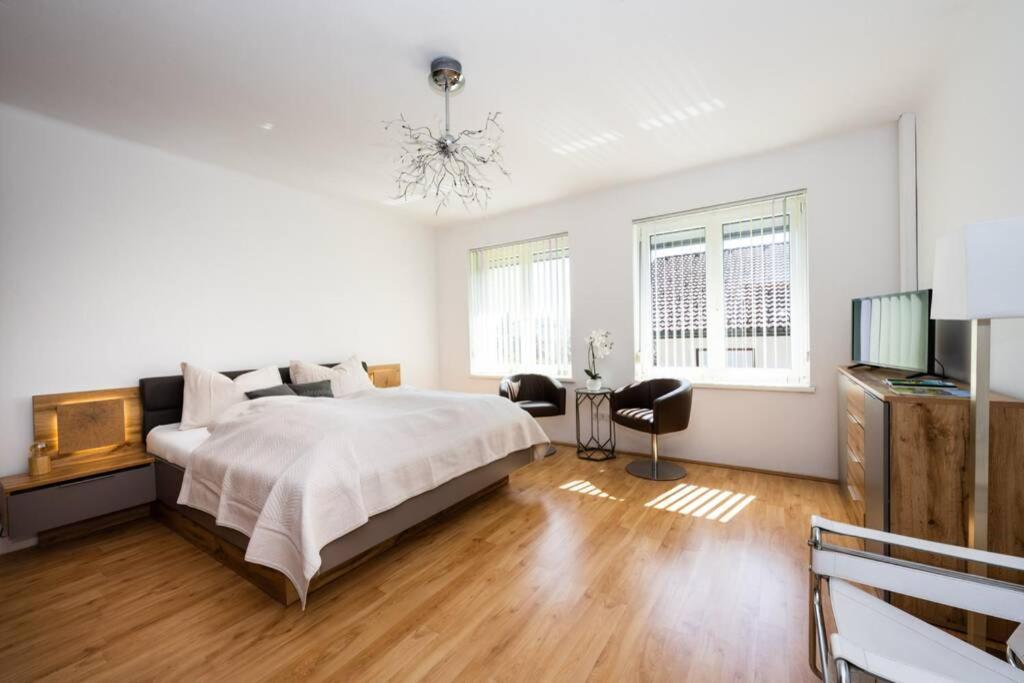 Schoenes Ferienhaus Mit Garten Portschach am Worthersee Bagian luar foto