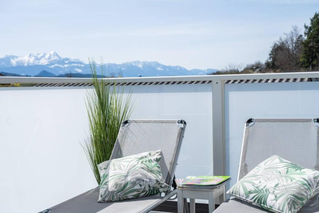 Schoenes Ferienhaus Mit Garten Portschach am Worthersee Bagian luar foto