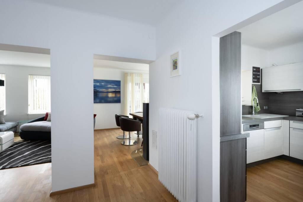 Schoenes Ferienhaus Mit Garten Portschach am Worthersee Bagian luar foto